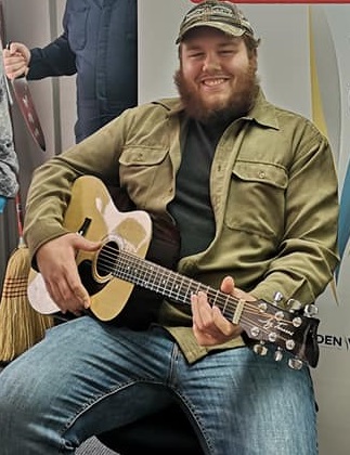 Cooper Luke Combs.jpg 