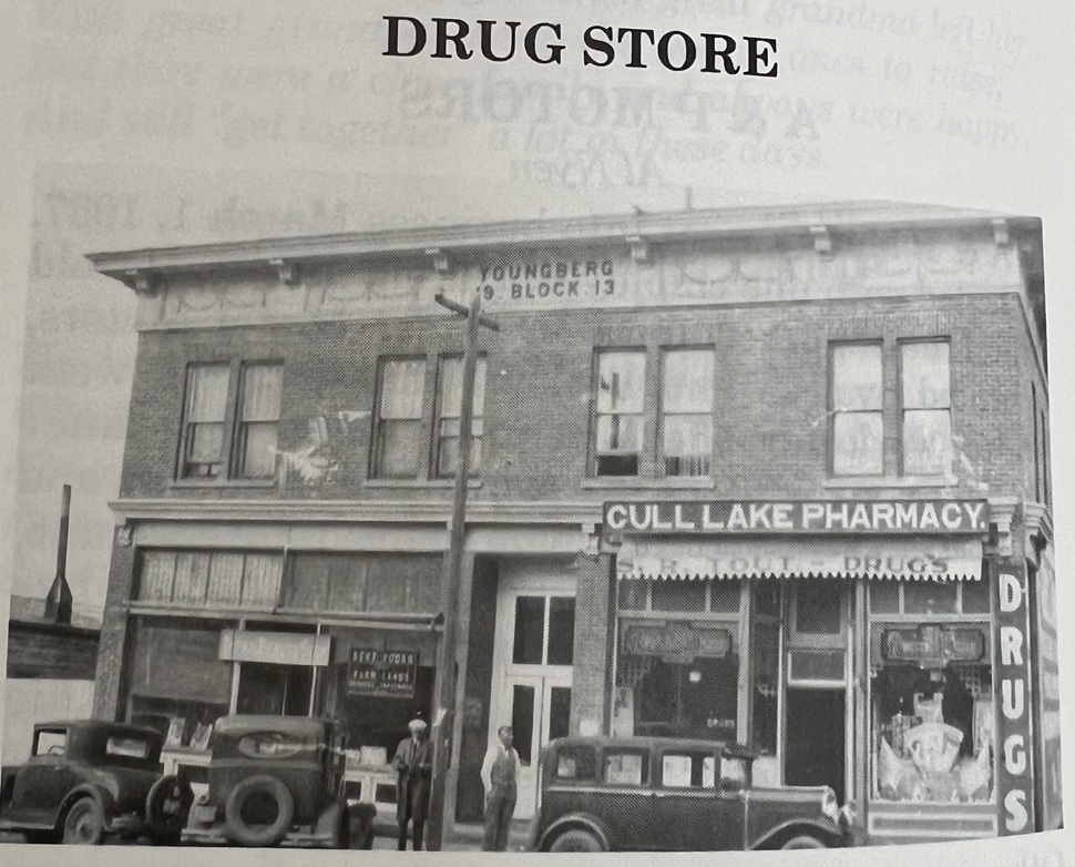 The building was originally called the Youngberg Block Building. 