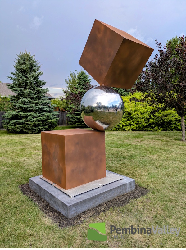 Equilibre Oblique by Quebec artist Philippe Pallafray