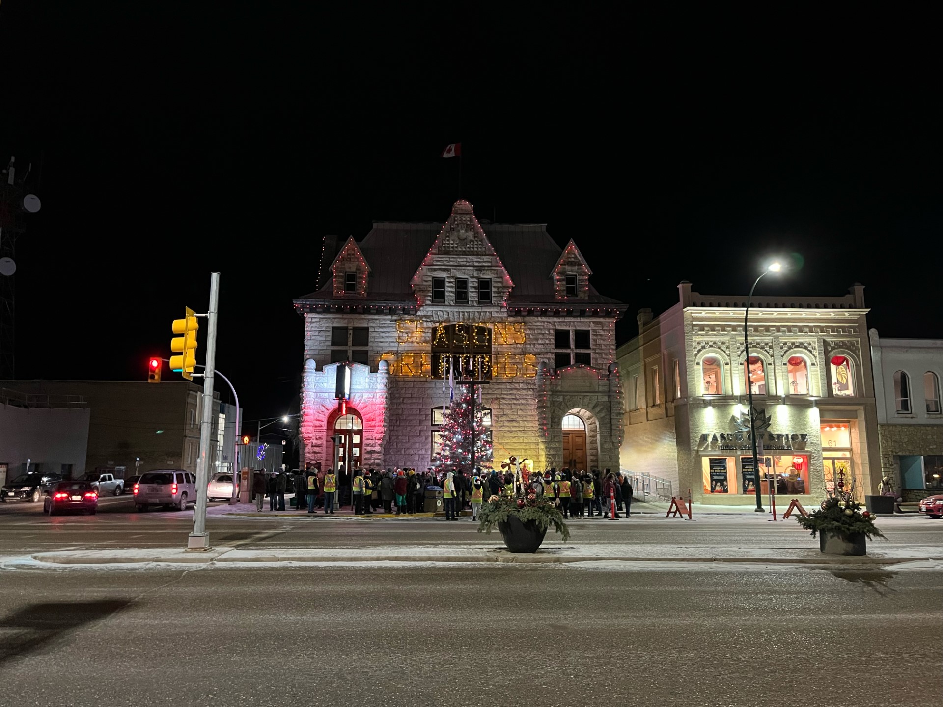 Portage City Hall rings in holiday season with Christmas Tree Lighting Ceremony